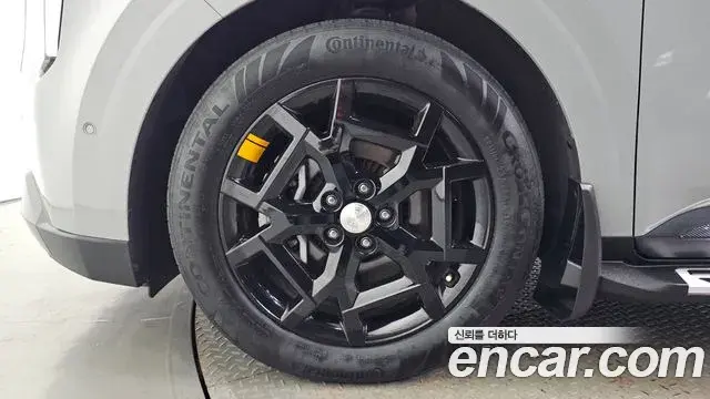 Kia Carnival 2025 — Photo 1/20