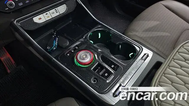 Kia Carnival 2025 — Photo 2/20
