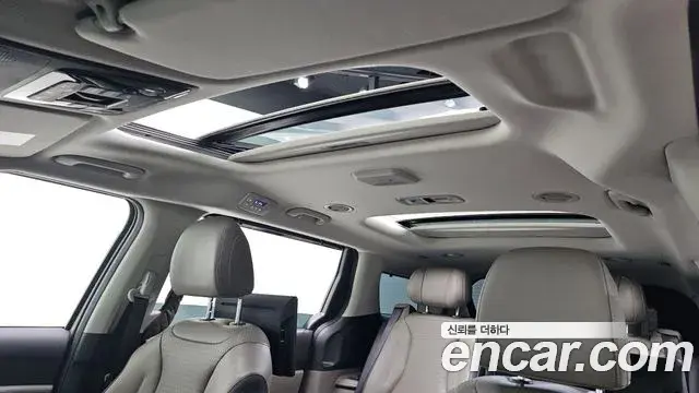 Kia Carnival 2025 — Photo 15/20