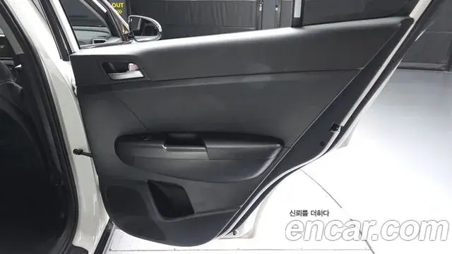 Kia Sportage The Bold 2021 — Şəkil 30/30