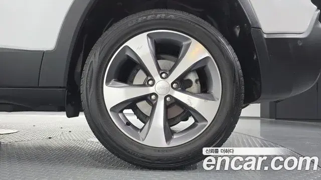 Jeep Cherokee 2021 — Şəkil 7/33