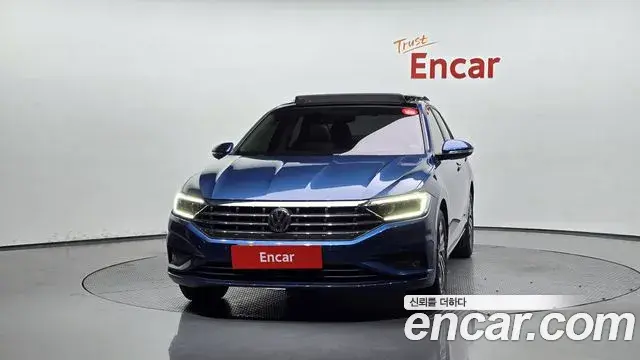 Volkswagen Jetta 2020 — ფოტო 14/20