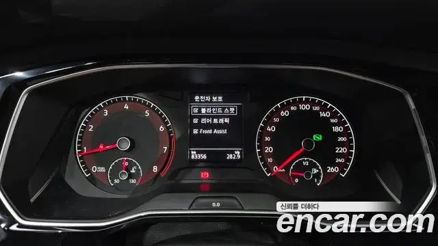 Volkswagen Jetta 2020 — ფოტო 12/20