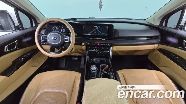 Kia Carnival 2021 — Photo 7/20