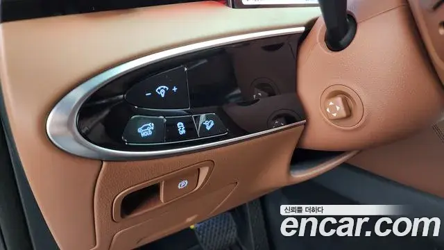 Genesis GV70 2025 — ფოტო 9/35
