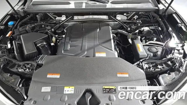 Audi Q5 2025 — ფოტო 32/34