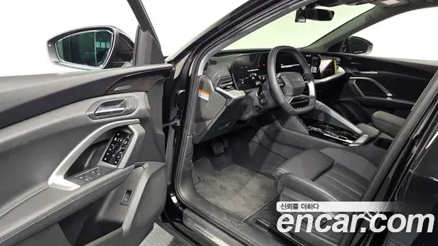 Audi Q5 2025 — ფოტო 19/34