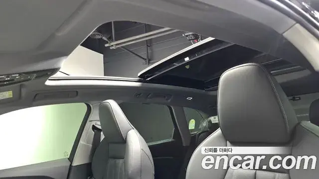 Audi Q5 2025 — ფოტო 26/34