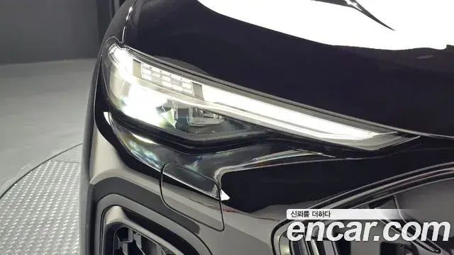 Audi Q5 2025 — ფოტო 14/34