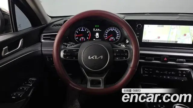 Kia K5 2021 — Фото 13/20