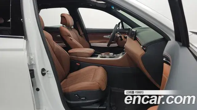 Genesis GV70 2025 — ფოტო 6/33