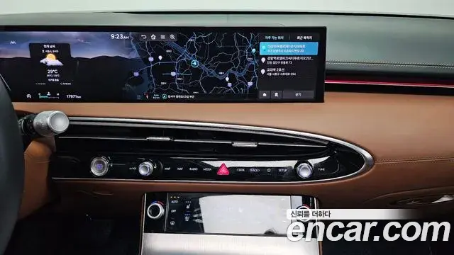 Genesis GV70 2025 — ფოტო 25/33