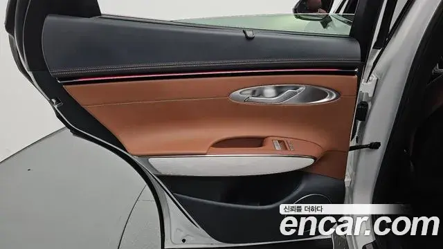 Genesis GV70 2025 — ფოტო 9/33