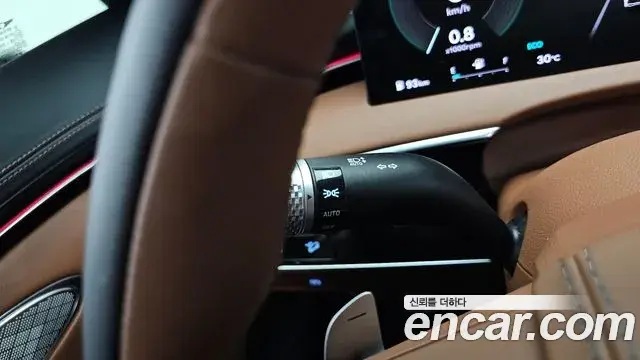 Genesis GV70 2025 — ფოტო 19/33