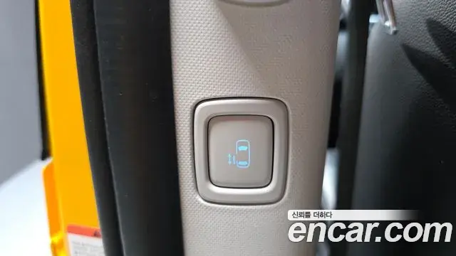 Hyundai Staria 2025 — ფოტო 30/34