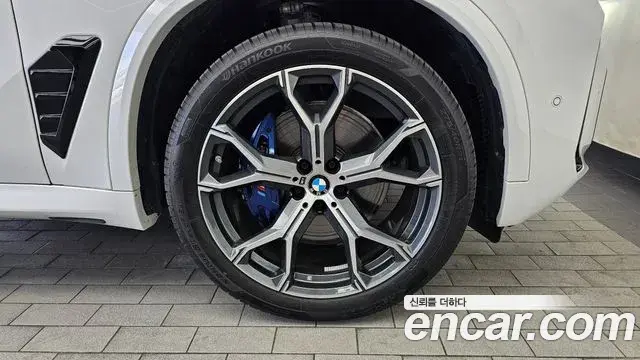 BMW X5 2025 — Photo 16/33