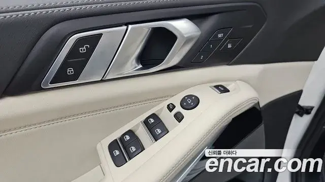 BMW X5 2025 — Photo 18/33