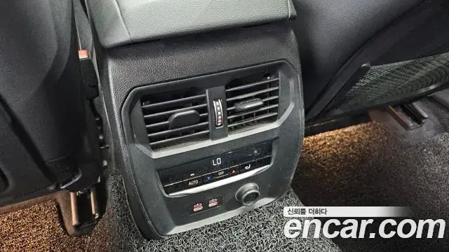 BMW 3 Series 2019 — ფოტო 6/31