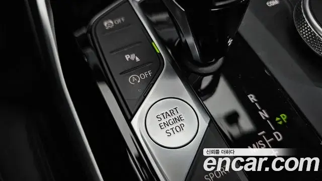 BMW 3 Series 2019 — ფოტო 29/31