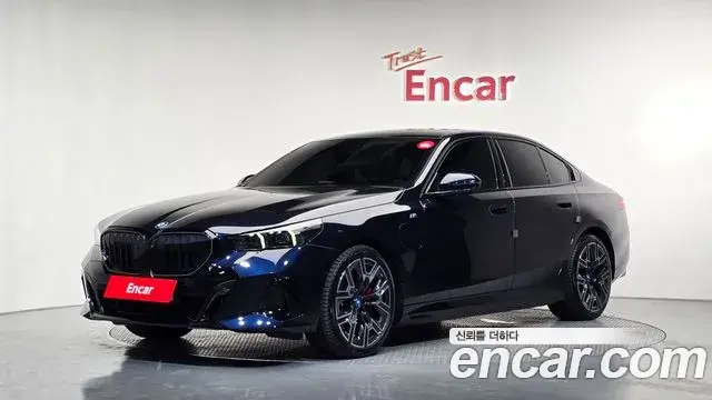 BMW 5 Series 2024 — Şəkil 13/31