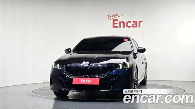 BMW 5 Series 2024 — Şəkil 6/31