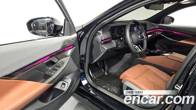 BMW 5 Series 2024 — Şəkil 4/31