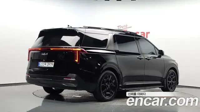 Kia Carnival 2025 — Фото 2/20
