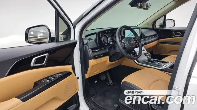 Kia Carnival 2023 — Фото 10/20