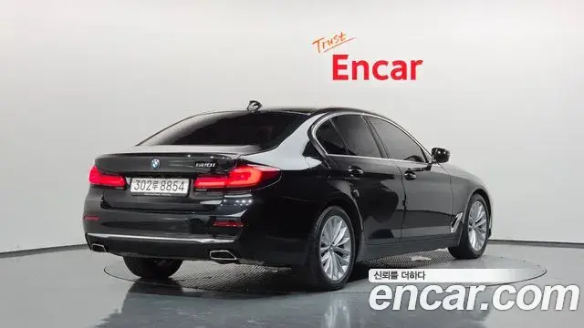 BMW 5 Series 2022 — Photo 15/20