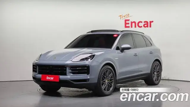 Porsche Cayenne 2025 — Photo 19/20