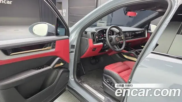 Porsche Cayenne 2025 — Photo 11/20