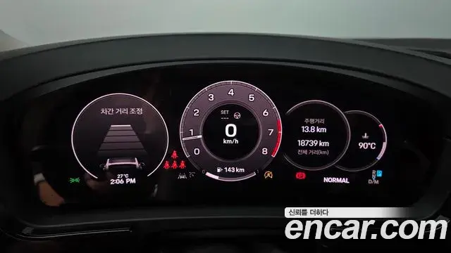 Porsche Cayenne 2024 — ფოტო 32/41