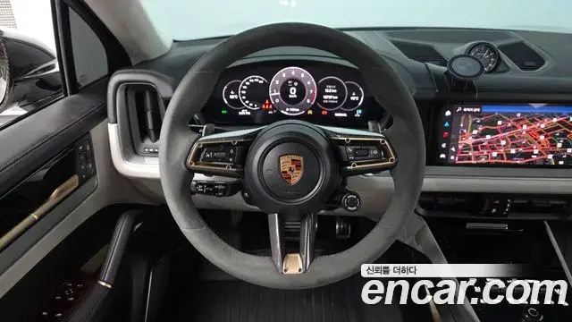 Porsche Cayenne 2024 — ფოტო 16/41