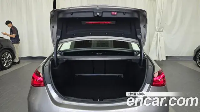Mercedes-Benz C-Class 2022 — Фото 20/20