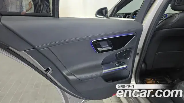 Mercedes-Benz C-Class 2022 — ფოტო 11/31