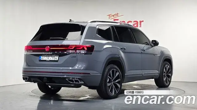 Volkswagen Atlas 2025 — ფოტო 2/20