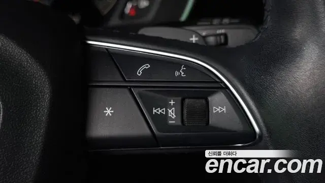 Audi Q3 2023 — Şəkil 16/36