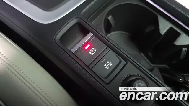 Audi Q3 2023 — Şəkil 10/36
