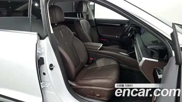 Hyundai Grandeur Hybrid 2024 — ფოტო 11/20