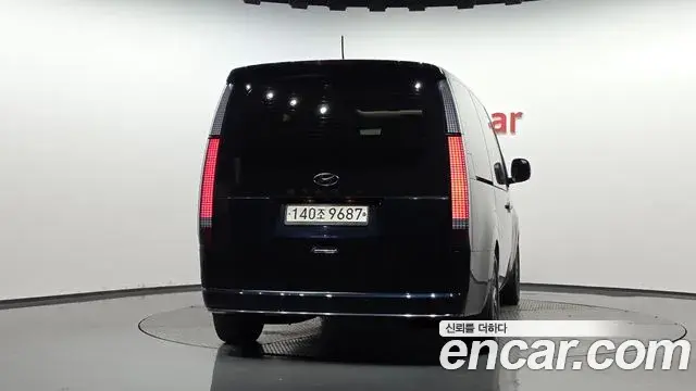 Hyundai Staria 2022 — Photo 4/20