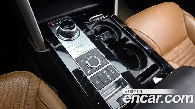 Land Rover Discovery 5 2019 — Şəkil 16/20