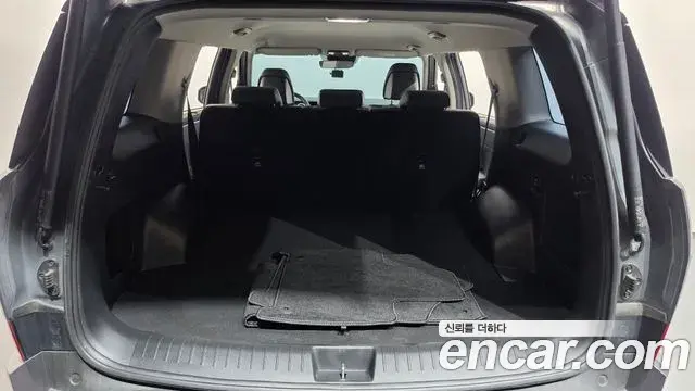 Hyundai Santa Fe 2025 — Photo 8/34