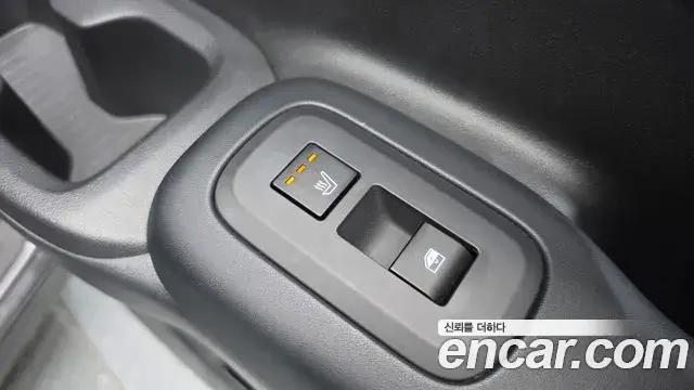 Hyundai Santa Fe 2025 — Photo 16/34