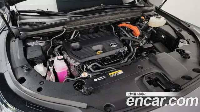Lexus RX350h 2024 — Photo 3/36