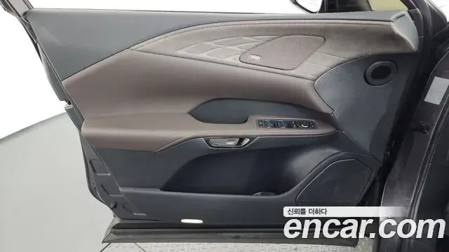 Lexus RX350h 2024 — Photo 14/36