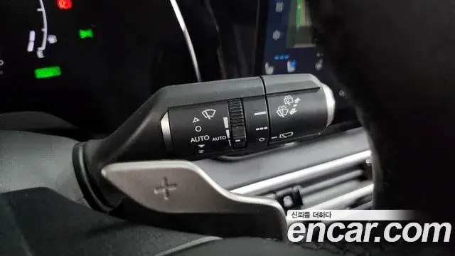 Lexus RX350h 2024 — Photo 31/36