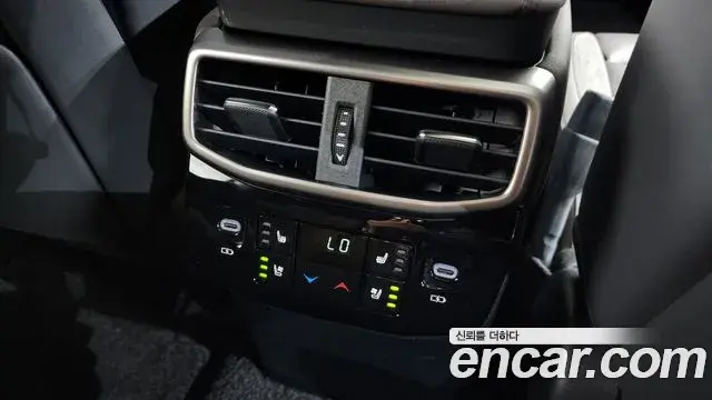 Lexus RX350h 2024 — Photo 7/36
