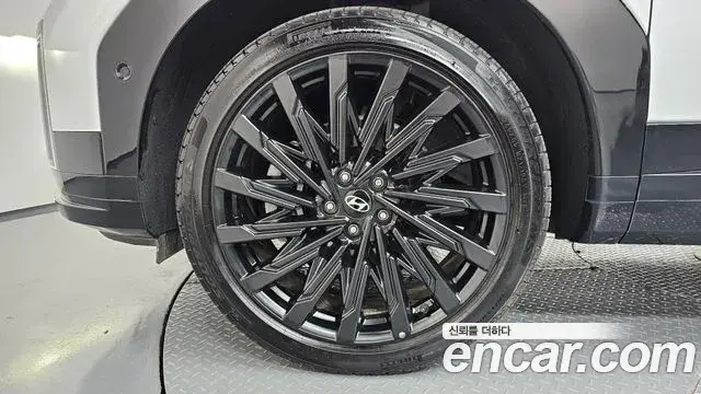 Hyundai Santa Fe 2024 — Photo 5/20