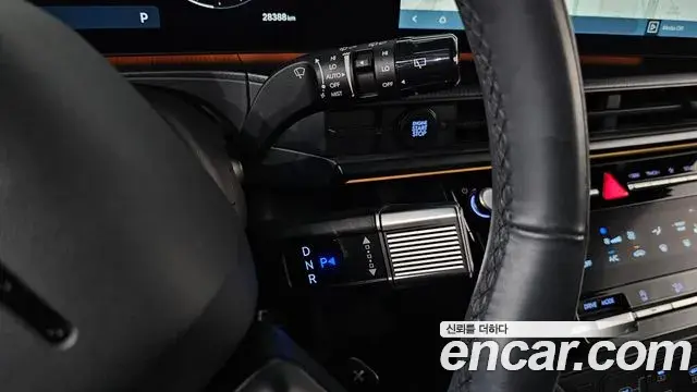 Hyundai Santa Fe 2024 — Photo 9/20