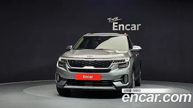 Kia Seltos 2020 — Фото 3/20